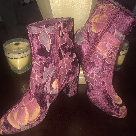 Steve Madden Shoes - Steve Madden Booties